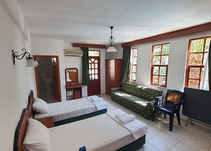 Cleopatra Aqua فندق ألانيا